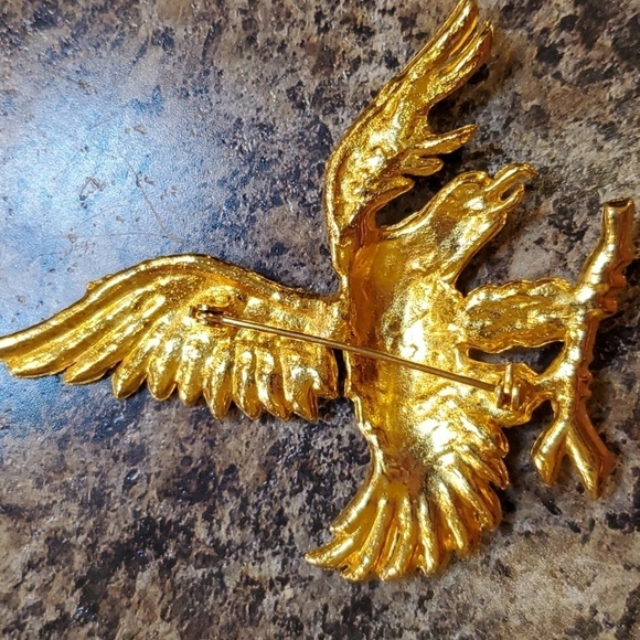 Eagle brooch Vintage Gold with red white and blue rhinestones 3 inch - Picture 6 of 6